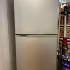 冷蔵庫　140L