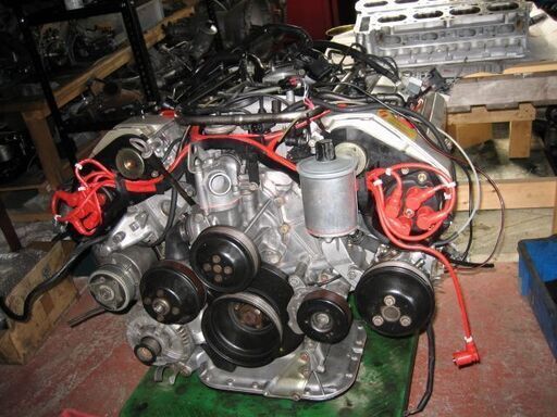 Mベンツ124-E220コンプリートエンジン販売