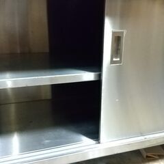 業務用ステンレス調理台 引違い扉付　直接引取でのお取引