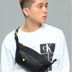 Calvin Klein ボディバッグ 美品 格安