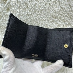 PRADA プラダ　コンパクトウォレット　サフィアーノ　ゴールド金具　新品