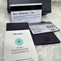 PRADA プラダ　コンパクトウォレット　サフィアーノ　ゴールド金具　新品
