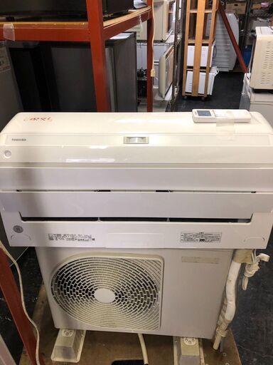☆中古￥25,800！TOSHIBA　2.2kwルームエアコン　家電　2021年製　RAS-G221E8R(W)型　【BA125】