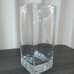 ガラス花瓶
