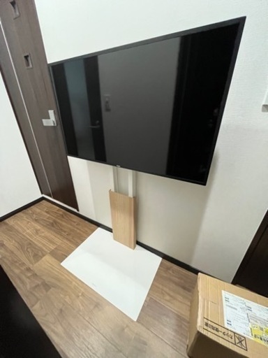 ほぼ新品 EQUALS V3 Low テレビスタンド