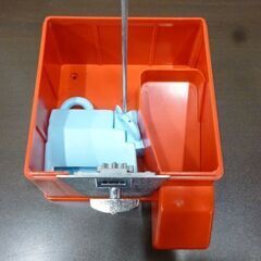 ガチャガチャ本体 高さ44cm メダル70枚付き カプセル無し メーカー