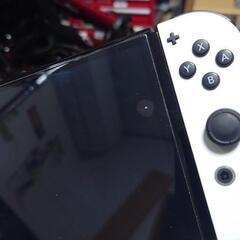 Nintendo Switch　有機ELモデル(ホワイト)　保証あり