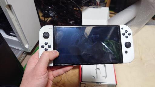 Nintendo Switch　有機ELモデル(ホワイト)　保証あり