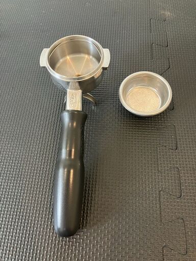 ポルタフィルター　ラ・マルゾッコLa Marzocco バスケット付き