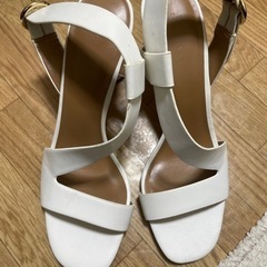 チャールズアンドキース CHARLES & KEITH パンプス