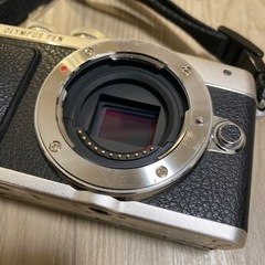 olympus Pen lite E-pl7 Black レンズ/バッテリー×3/SDカード×2