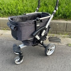 ピッコロカーネ ベント ペットカート 多機能 大容量収納 フレーム取り外し可 折りたたみ 折り畳み フード 日除け 正面 対面 多頭 ペットキャリー バギー Piccolo Cane VENTO