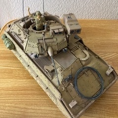 M2A2ブラッドレー　 1/35　 完成品