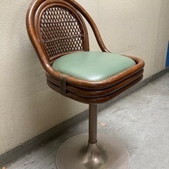 バーで使う椅子　一個1000円