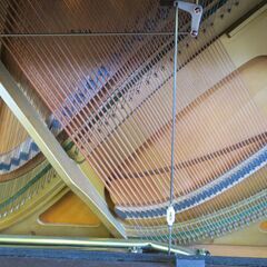 ヤマハ中古アップライトピアノ　UX-1（1982年製造）