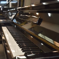 ヤマハ中古アップライトピアノ　U2H（1975年製造）