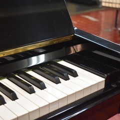 ヤマハ中古アップライトピアノ U2H（1975年製造）