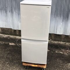 シャープ　SJ-D14-S　冷凍冷蔵庫　2ドア　137L　2018年製