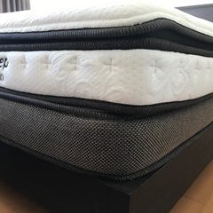【決まりました】北海道の方へ配送いたします　美品　クイーンベッド　マットレス　ベッドフレーム　ニトリ　