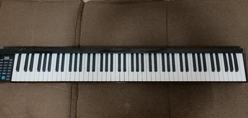 電子ピアノ　88鍵盤