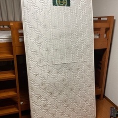 値下げしました　2段ベッド＋マットレス