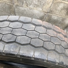 275/80R22.5 新車外しタイヤ　ENASAVE SP638