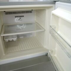 2ドア冷蔵庫 203L イロヤケ キズ有格安 2016年製 HITACHI R-20FA 200L