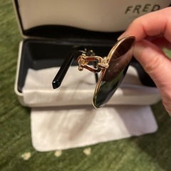 FRED サングラス