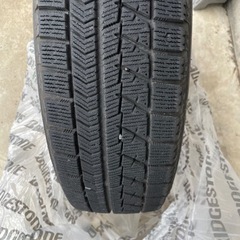 スタッドレスタイヤ4本アルミ付き