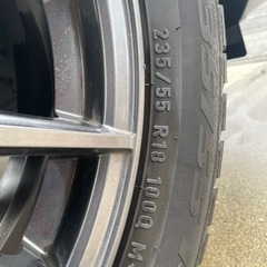 ハリアーのスタッドレスタイヤを売ります