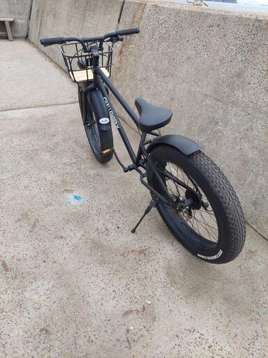 ファットバイク BRONX 黒　フレームアルミ製 ファットバイク BRONX 黒色 ファットバイク BRONX 黒 フレームアルミ製