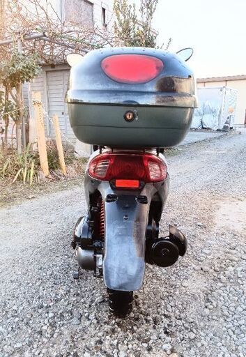 優れたエンジン。 とても速いバイク。 ( SYM ) (xpro) (風 100