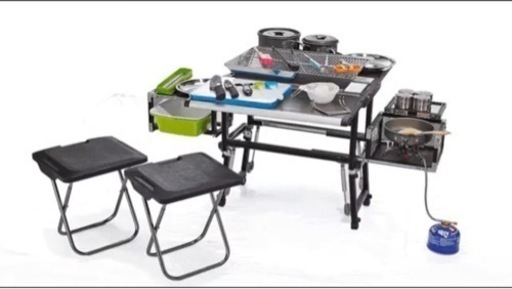 BBQグリルとテーブル・キッチンをこの1台で！収納式一体型「アウトドアキッチン」
