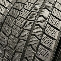 DUNLOP WINTER MAXX WM02 215/65R16 16インチ スタッドレス 4本 バリ溝 アルファード ヴェルファイア エルグランド等　(TB988)クレジットカード QRコード決済可能v