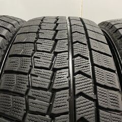DUNLOP WINTER MAXX WM02 215/65R16 16インチ スタッドレス 4本 バリ溝 アルファード ヴェルファイア エルグランド等　(TB988)クレジットカード QRコード決済可能v