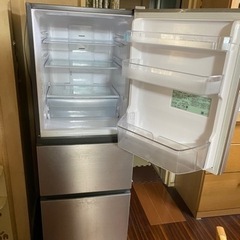 HITACHI 冷蔵庫 265ℓ 2月末日まで。