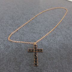 十字架ネックレス