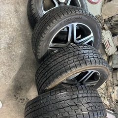 ランクル200スタッドレスタイヤホイール