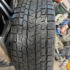 ランクル200スタッドレスタイヤホイール