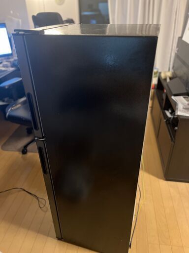 【中古品】MAXZEN 冷蔵庫 小型 2ドア 138L コンパクト 右開き 黒 JR138ML01GM