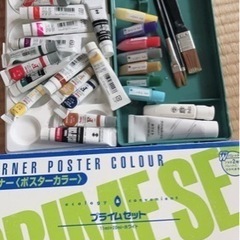 絵の具♦️筆♦️パレットset‼️ラメ絵の具・白絵の具新品近い物あり！