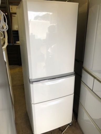 福岡市内配送無料　三菱電機 MITSUBISHI ELECTRIC MR-C34ZL-W [冷蔵庫 Cシリーズ (335L・左開き) 3ドア パールホワイト]