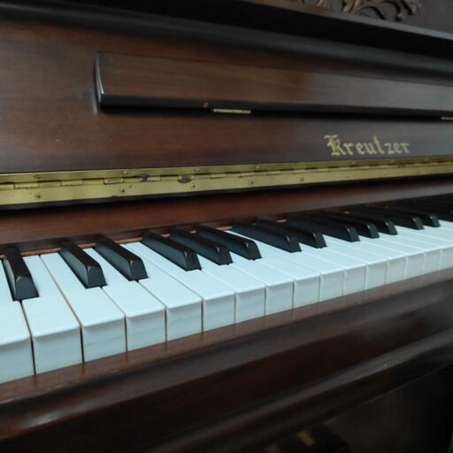 決定済み】 クロイツェル アップライトピアノ KE-300W