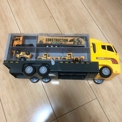 おもちゃ②  トラック