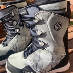 THIRTYTWO スノーブーツ 23.5~24.0 美品 送料込み