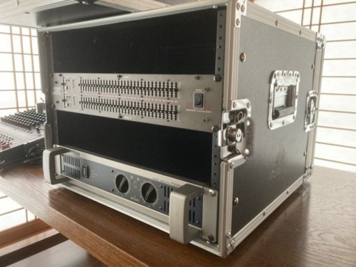ヤマハパワーアンプp5000s、ラック、グラフィックイコライザー付き