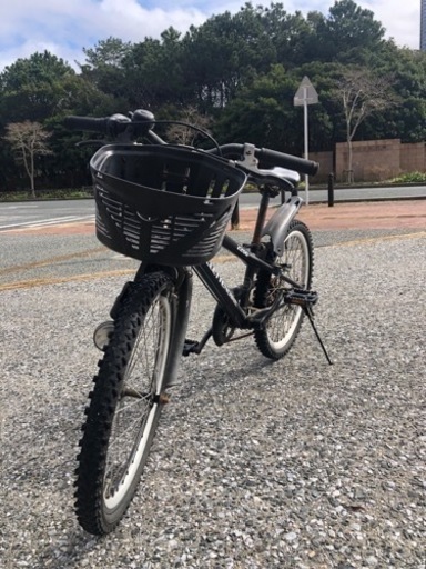 ロードバイク(22インチ)小学生用　黒色