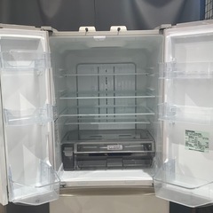 トレファク神戸南店】TOSHIBA 6ドア冷蔵庫【取りに来られる方限定】
