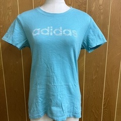 #adidas レディースTシャツ　薄いブルー　USED品