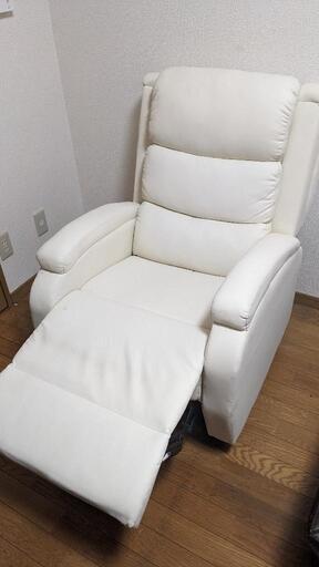 1人掛け クリーム色 リクライニングソファ リクライニング1人掛け
